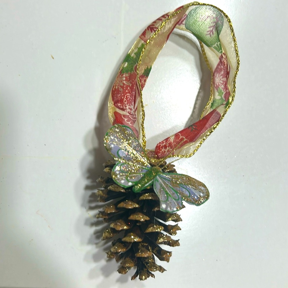 Handmade Christmas Tree ornament, NWT
